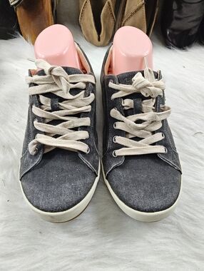 Taos Star Gray Lace-Up Fabric Sneakers Women’s Size 11